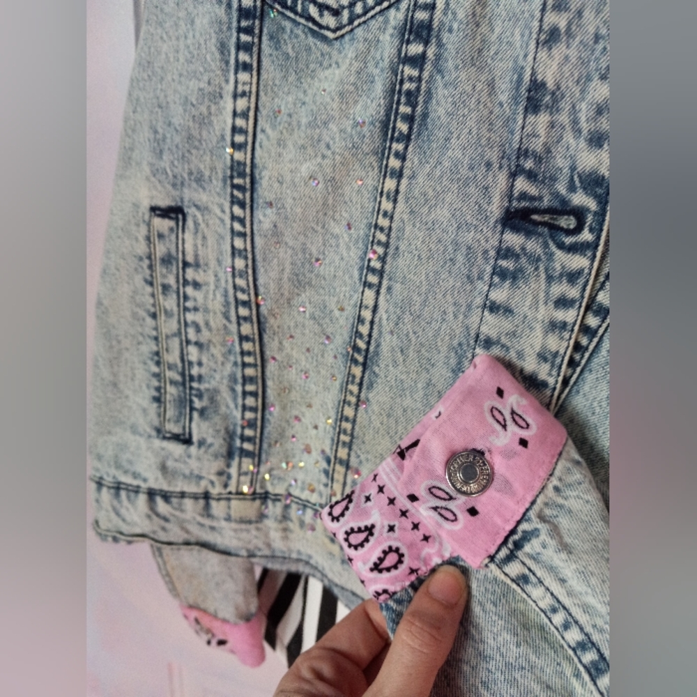 Custom pastel rose & skull creepy cute kawaii OOAK patch jacket! RAGE jackets - Picture 3 of 10